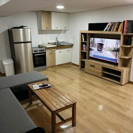 Demo'S Place Gusinje Ngoại thất bức ảnh