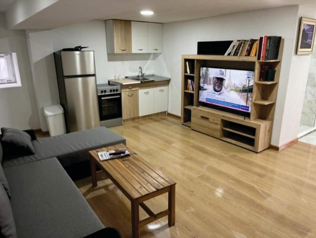 Demo'S Place Gusinje Ngoại thất bức ảnh